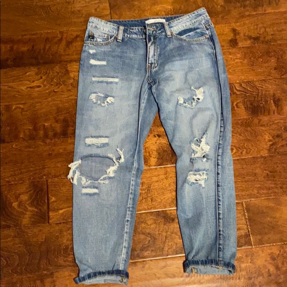 Distressed boyfriend jeans